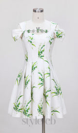 FLORAL PRINTED MINI DRESS IN WHITE