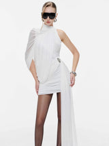 off-shoulder single-sleeve pleated bodycon Ribbon mini dress - white
