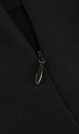 SNAKE BUCKLE WAISTBAND SUIT IN BLACK styleofcb