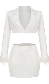 FEATHERS JACKET AND SHORT SKIRT IN WHITE DRESS STYLE OF CB