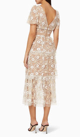 FLORAL EMBELLISHED PUFF SLEEVE MIDI DRESS IN WHITE DRESS STYLE OF CB