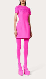 EMBROIDERED WAIST-TIGHTENING MINI DRESS IN PINK DRESS STYLE OF CB
