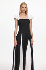 Saly Short Sleeve Contrast Pleated Woven Maxi Dress