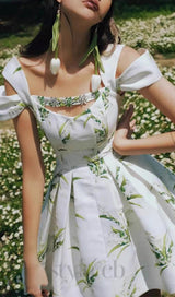 FLORAL PRINTED MINI DRESS IN WHITE