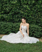 sally 3d butterfly waist-cinching Strapless lace maxi dress - white
