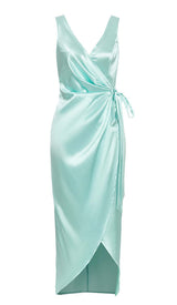 KNOT SIDE SATIN MIDI DRESS IN MINT DRESS STYLE OF CB 